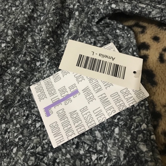 Lularoe Amelia Dress - Picture 7 of 8